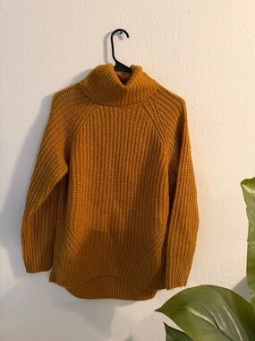 Old Navy Ribbed Turtleneck Sweater - Mustard Yellow